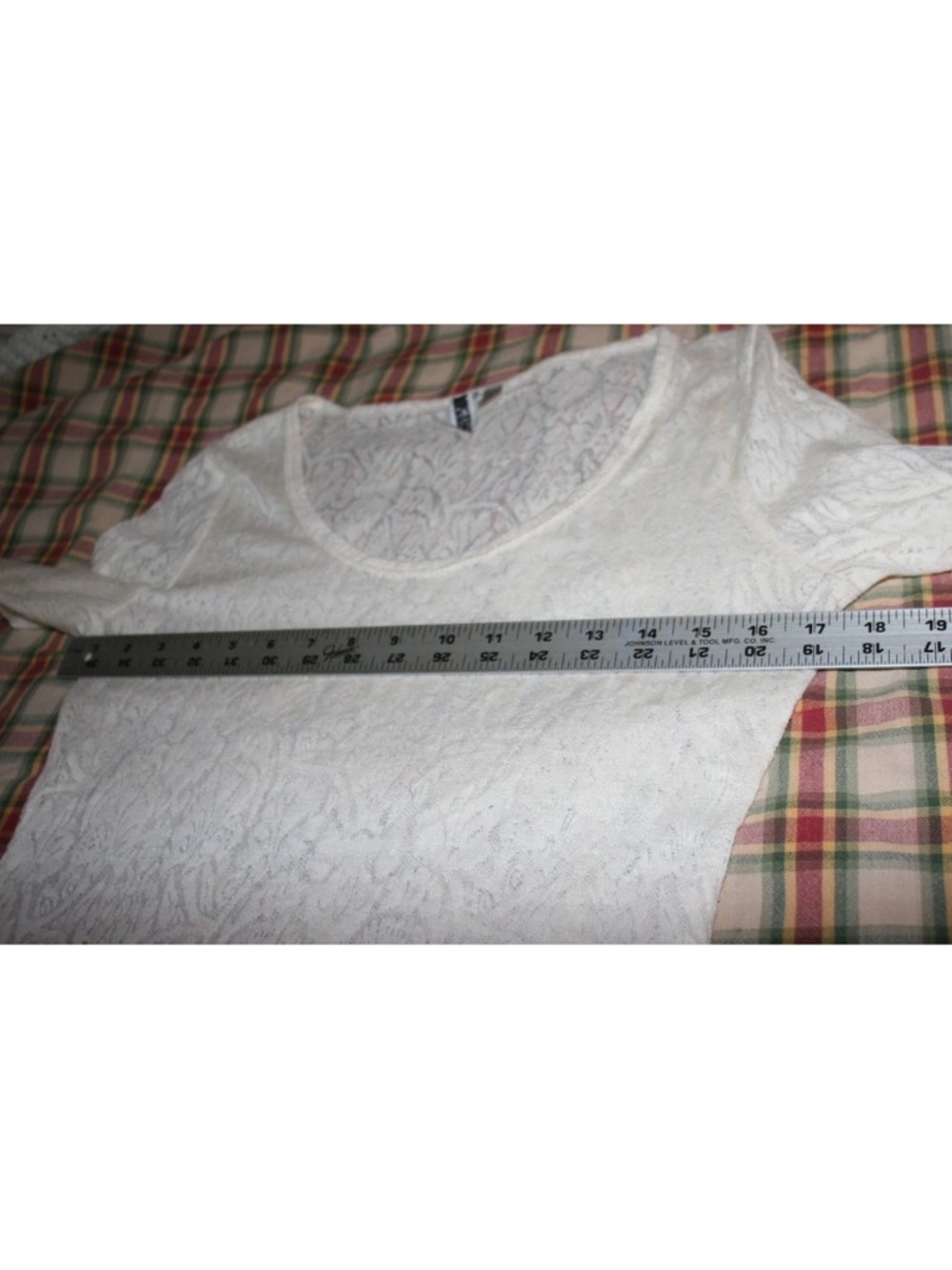 BKE brand (3) Lace Scoop Neck Tops in ivory and Light Aqua - Picture 5 of 8